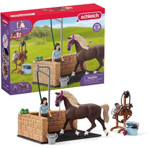 schleich HORSE CLUB  19-Piece Equestrian Washing Area Horse Playset with Horse and Rider Figurines, Washing Stall with Moving Swivel Hose Arm, Horse Toys for Girls & Boys Ages 5+