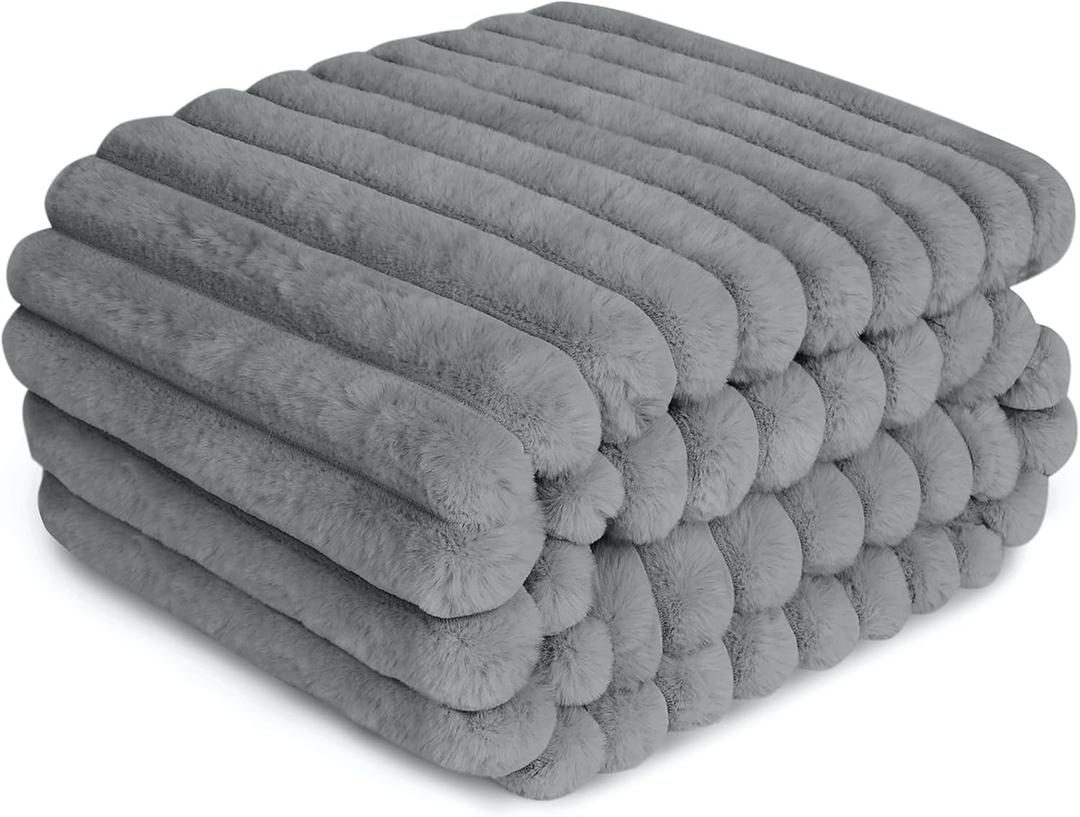 Waterproof Dog Blanket for Couch, Luxury Plush Washable Large Dogs Blankets for Furniture Protection, Super Soft Calming Pet Blanket for Indoors (Grey, 50"x60")