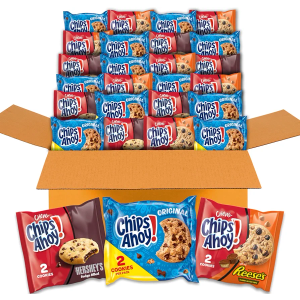 CHIPS AHOY! Cookies Variety Pack, Original Chocolate Chip, Chewy Chocolate Chip with Reese's Peanut Butter Cups & Chewy Hershey's Fudge Filled Soft Cookies, 50 Snack Packs, Best By: 01/03/2026