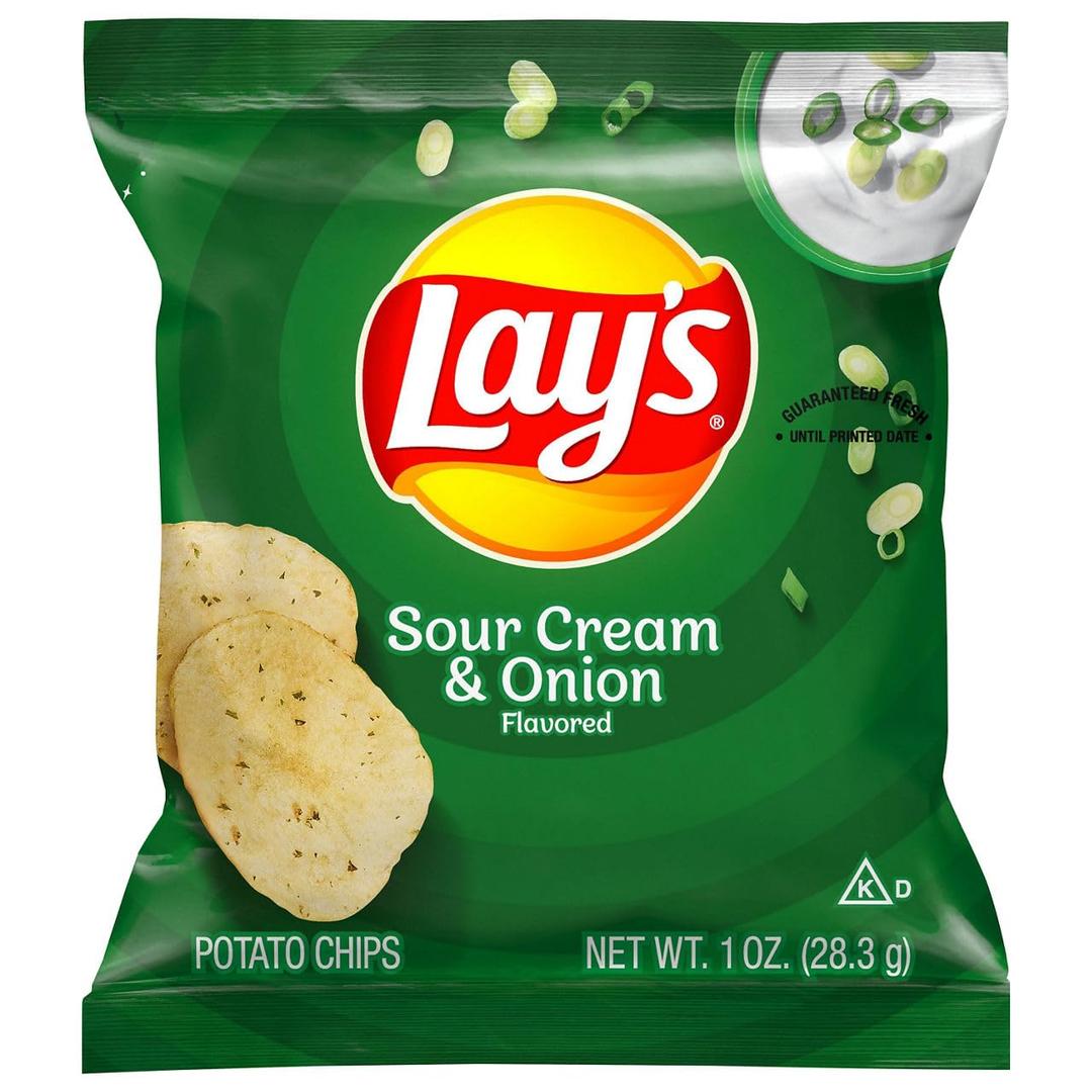 Lay's, Sour Cream Onion Potato Chips, 1 Ounce, BBD: 11-17-26