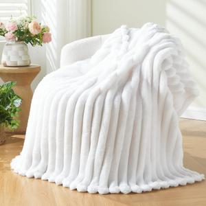 NEWCOSPLAY Super Soft Twin Blanket White Premium Silky Flannel Fleece 3D Ribbed Jacquard Lightweight Bed Blanket All Season Use (White Ribbed, Twin(60"x80"))