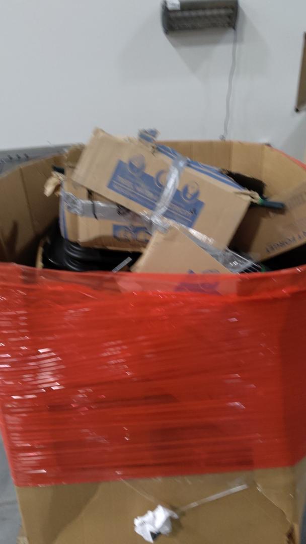 Pallet of Salvage Items