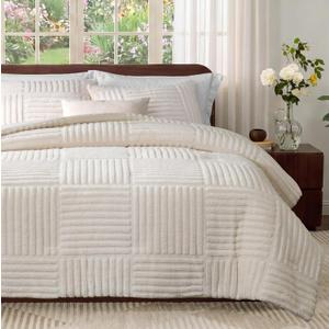 Amlie Home Queen Comforter Set, Beige Fleece Bedding Set with Stripe Jacquard, Soft Fluffy Bedding Set for Winter, 3 Pieces, 1 Warm Comforter and 2 Pillowcases