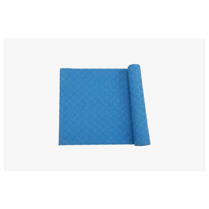 Non slip pool step pad