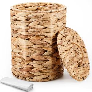 Ctosree 1.3 Gallons Small Wicker Trash Can with Lid Handle Woven Wicker Rattan Bathroom Waste Basket Boho Trash Basket with 100 Plastic Garbage Bags for Bedroom Office Laundry (Classic Style) (1.3 Gallons)