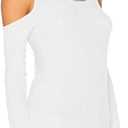 Mippo Cold Shoulder Tops for Women Long Sleeve Workout Tops | Loose Fit, Off the Shoulder Top, Thumb Holes, Lightweight, Yoga and Casual, Easy yo Care (White, M)