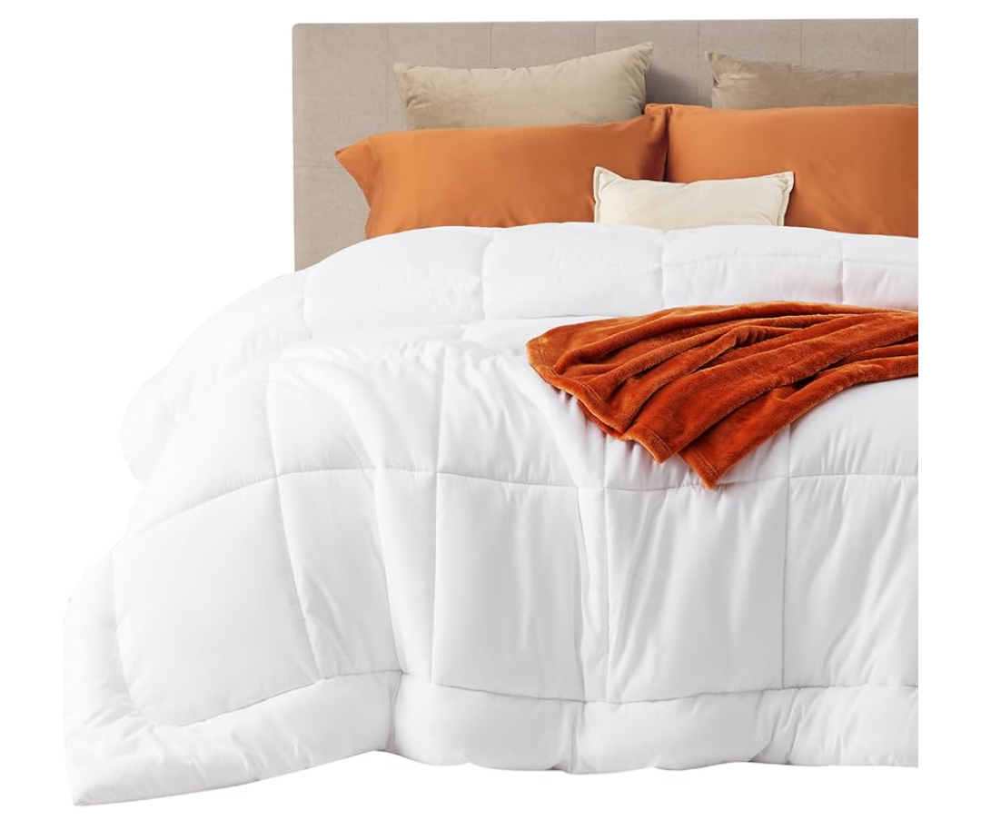 Bedsure Comforter Duvet Insert - Quilted Comforters King Size, All Season Duvet, GentleSoft Down Alternative Bedding Blanket, with 8 Tabs, Gifts for Women/Men, White, King 90 x 102 Inches