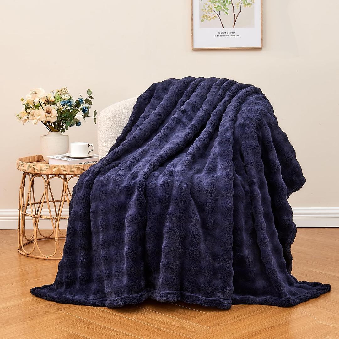 Wajade Soft Fleece Throw Blanket for Couch, 60x80 Inches 3D Bubble Decorative Cozy Fuzzy Flannel Blanket, Lightweight Warm Blanket for Bed Office, Dark Navy