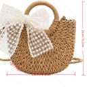 Hand - woven straw tote bags with bow decorations. They have shoulder straps, are convenient and compact, and are stylish small backpacks. They are suitable for vacations, dinners, beaches, camping