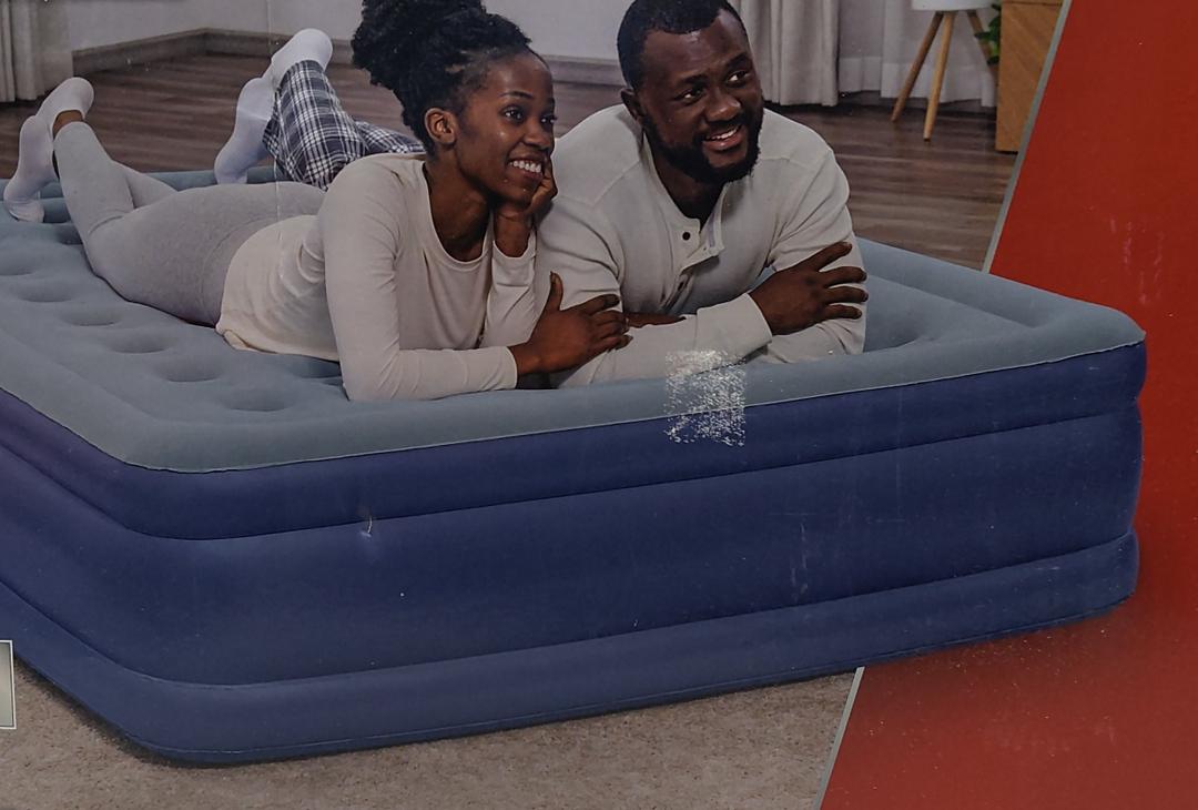 Coleman: SupportRest Plus: 16" Queen Airbed - Handheld A/C Pump, Double-High Inflatable Mattress, Storage Bag, Water-Resistant PVC, Indoor-Outdoor, 16in. / 41cm Queen