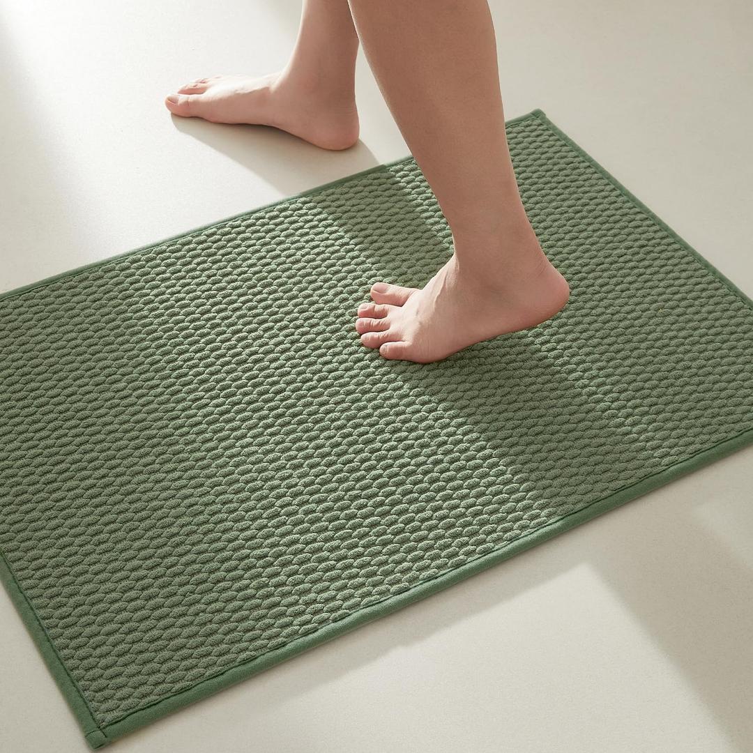 TYUU Bathroom Rugs Non Slip Washable, Super Absorbent Thin Bath Mat Small Quick Dry Low Pile Bathroom Rug, Sage Green 20"x30"