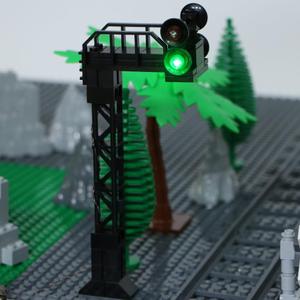 Building Block Railway Track LED Signal Light Intelligent Suitable for Railway Station Rail and Road Kit Small Particle Building Blocks Light Lighting Kit Block Gifts Compatible with Lego
