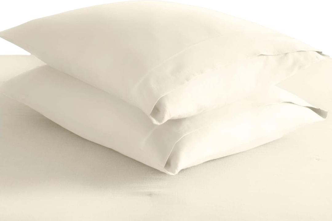 Pizuna Pure 100% Cotton Pillow Cases Queen Size Set of 2 Ivory, Luxurious 400 Thread Count Long Staple Cotton Sateen with Envelope Closure (Combed Ivory Cotton Pillow Cases Queen)