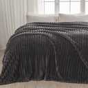 NEWCOSPLAY Super Soft Queen Blanket Grey Premium Silky Flannel Fleece 3D Ribbed Jacquard Lightweight Bed Blanket All Season Use (Grey Ribbed, Queen (90"x90"))