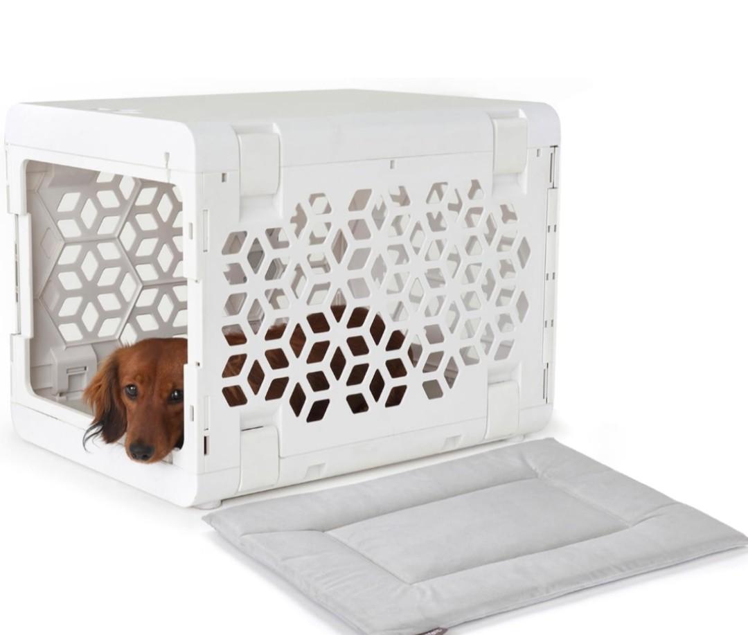 KindTail PAWD Collapsible Dog Crate + Washable Dog Bed - Stylish Pet Crate with Comfortable PAWD Pad - Safe Indoor Puppy or Dog Kennel Set - Lightweight, Compact & Portable for Travel - Small White
