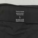 Trendy Queen Halter Tops for Women 2025 Summer Going Out Tops Backless Crop Sleeveless Workout Shirts Cute Y2k Clothes (Large, Black)