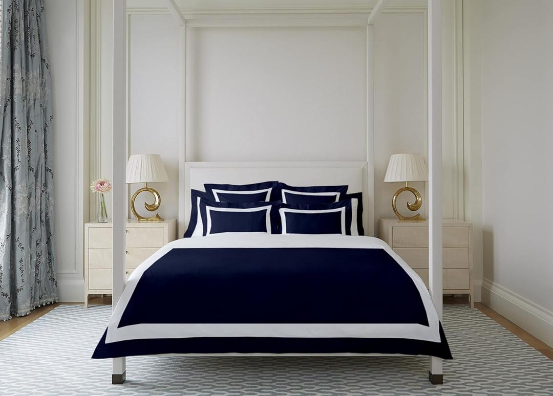 Hotel Luxury 3pc Two Tone Duvet Cover Set-850 Thread Count 100% Organic Cotton Premium Bedding Collection Queen Size 90 x 90 Inches Machine Washable (White & Navy Blue)