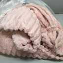 Comelady Fleece Blanket Queen Size for Bed,3D Ribbed Jacquard Warm Fluffy Throw Blanket for Couch Sofa Room Decor-Lightweight Cozy Fuzzy Blanket for All Seasons(Pink,90"×90")