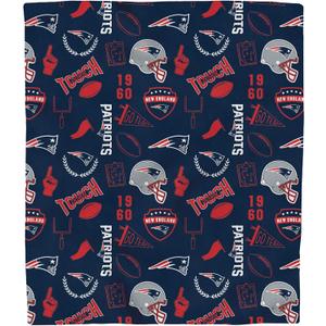 Pegasus Home Fashions New England Patriots 50'' x 60'' Collage Icons Polar Fleece Blanket (One Size)