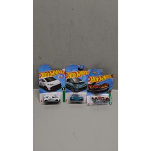 Pack Of 3 Hot Wheels Cars (Fiat 500e, Later Crater, Ford Performance Supervan 4)