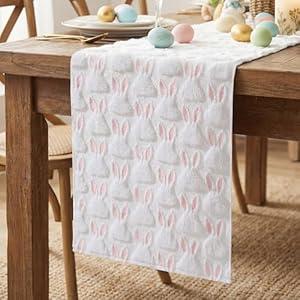 Frienda Spring Table Runner Floral Soft Plush Faux Fur Jacquard Daisy Table Runner Cute Spring Kitchen Dining Decoration for Party Holiday Farmhouse Home Decor 13 x 72 Inch