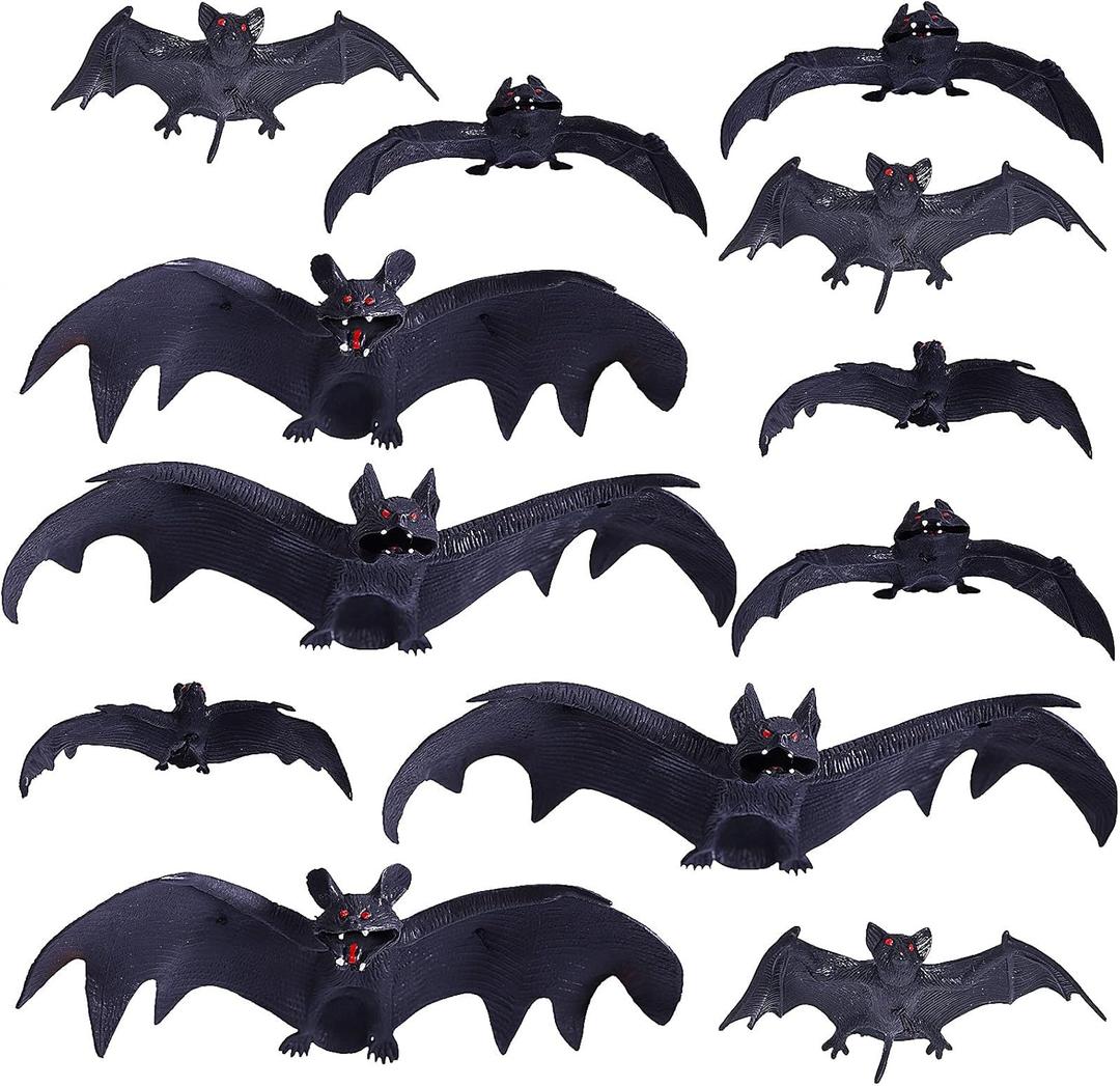 Max Fun 12pcs Halloween Hanging Bats Decorations Rubber Hanging Vampire Bats for Outdoors Halloween Party Favors Home Decor(5 Size)