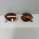 Retro Oval Sunglasses for Women Men Trendy Small Sun Glasses Classic Metal Frame Shades UV400 Protection