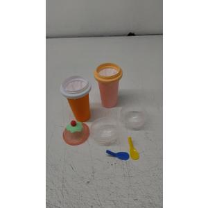 Slushie Cup, 2 Pack Slushy Maker Cups, DIY Magic Squeeze Cups for Juice Milk Yogurt Ice Cream Make, Portable Double Layer Smoothie Cup with Lid & Straw for Kids Friends Family (Orange+Pink)