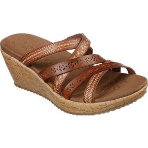 Cali from Sketchers Luxe Foam Beverlee Tiger Posse Luggage 7