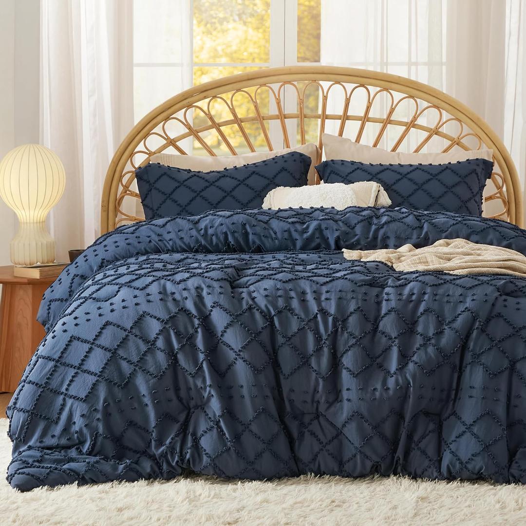 Bedsure Queen Comforter Set - Navy Blue Comforter, Boho Tufted Shabby Chic Bedding, 3 Pieces Vintage Farmhouse Bed Set for All Seasons, Fluffy Soft Bedding with 2 Pillow Shams (05 - Navy)