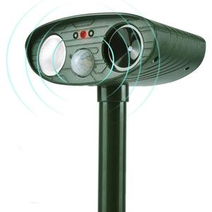 Cat Repellent, Solar Powered Waterproof Animal Deterrant, Solar Powered Deterrent with Motion Sensor and Flashing Lights Outdoor Solar Farm Garden Yard Device, Dogs, Cats, Birds