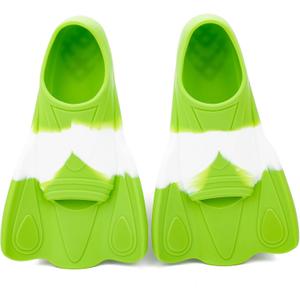 Kids Swim Training Fins, Comfortable Silicone Short Fins for Lap Swimming Flippers, Travel Size Flipper for Kids with Mesh Bag (Small)