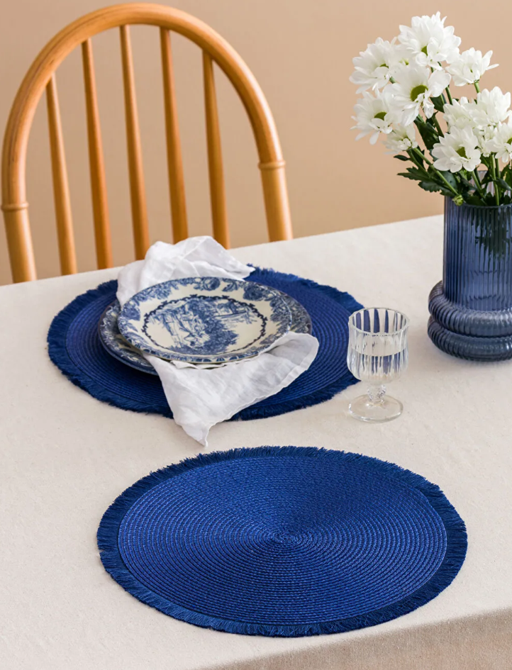 15 Inch Christmas Table Place Mats Set of 4 Shiny Round Woven Placemats for Home Kitchen Dining Decor BLUE