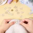 100pcs Heart-Shaped Pom Pom Buttons for Hats, 20mm Removable Love Wooden Handmade Buttons, Knitted Hat Making Fastener Tool, Faux Fur Pom Pom Holder Keepers Fastener for DIY Knit Beanies and Toques