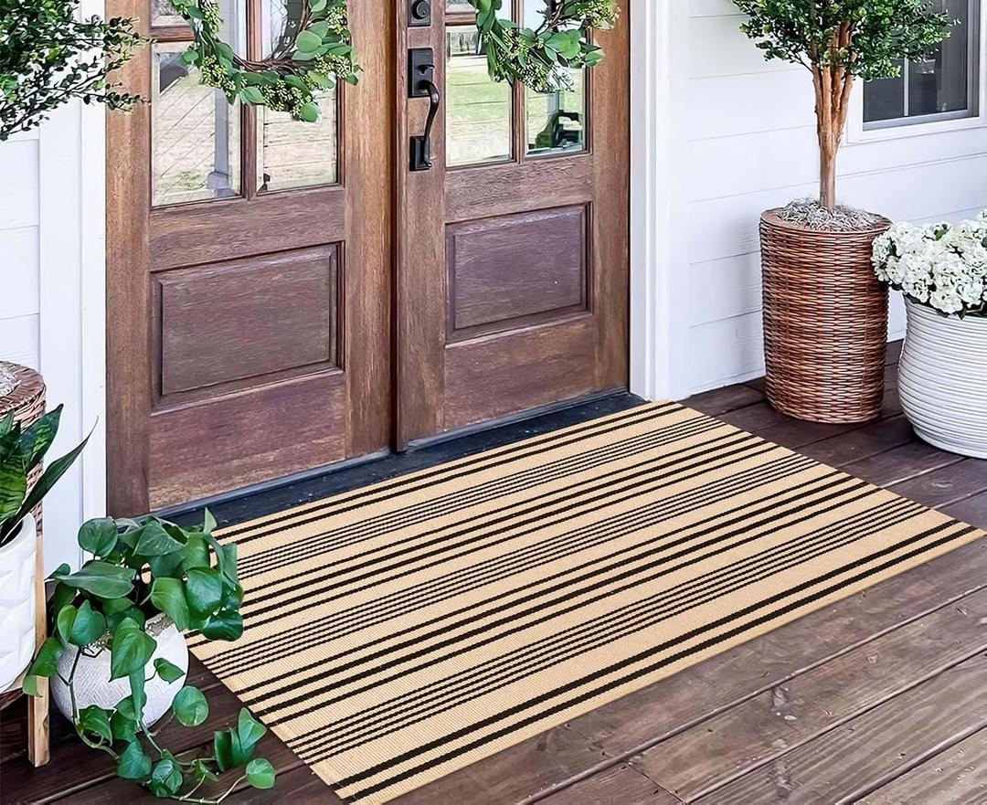 Black and Tan Outdoor Rug 2'x4',Striped Front Porch Rug Machine Washable Front Door Mat Entryway Throw Rug for Front Porch Indoor Outdoor Doormat