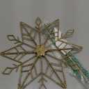 hogardeck Christmas Tree Topper, 10 Inches Lighted Gold Snow Tree Topper, 20 LED Lights Gold Glitter Powder Snowflake Tree Toppers Christmas Decorations, Battery Powered Timer Xmas Treetop Star Decor