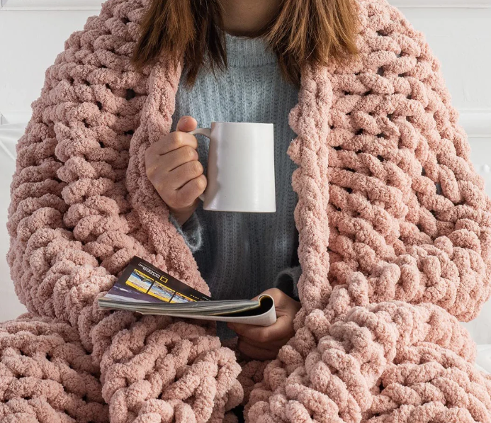 Chunky Knit Blanket Throw - 50"x60" 3.7 lbs.- Soft Chenille Yarn Knitted Blanket -Machine Washable Crochet Blanket - Handmade Cable Knit Throw Blanket for Couch, Bed (Blush Pink)