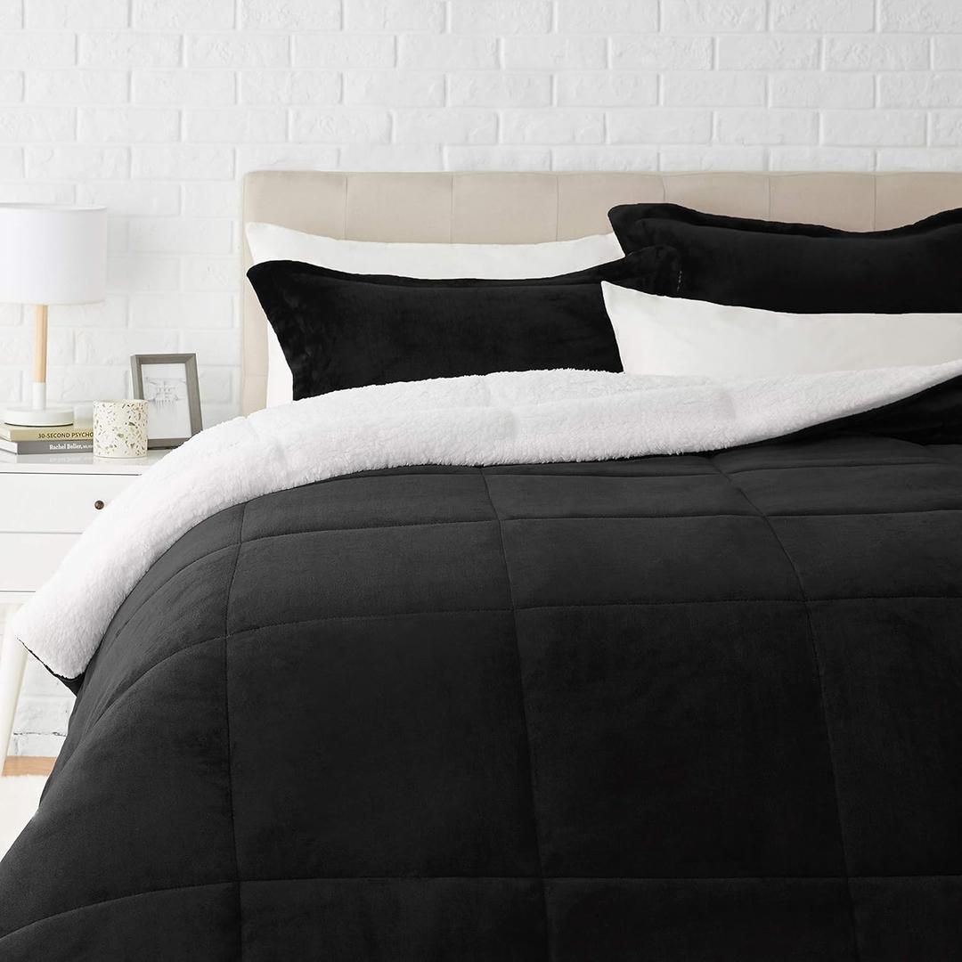 Amazon Basics 3-Piece Micromink Sherpa Down Alternative Comforter Bedding Set, Ultra-Soft, Warm All Season, Machine Washable, King, Black, Solid