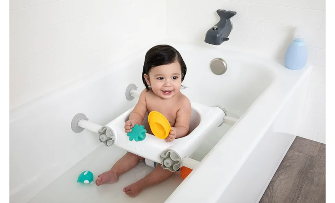 Regalo Baby Basics™ Bath Seat, Award Winning Brand, Provides Support and Balance for Sit-Up Bathing, Includes Strong and Secure Suction Cup System, Drain Holes for Easy Clean Up, 0560 DS, White