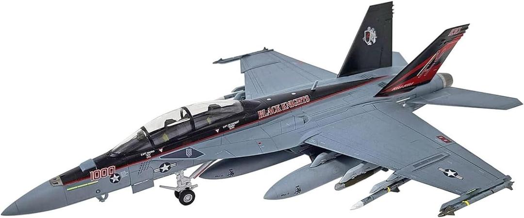 Academy 1/72 US Navy F/A-18F VFA-154 Black Knights Plastic Model 12577