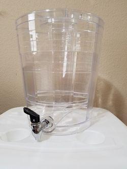 Clear Beverage Dispenser