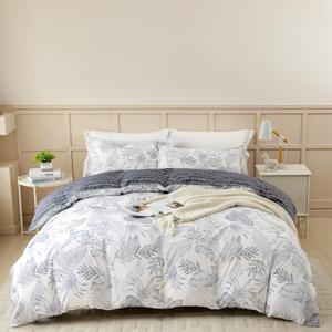 OAITE Duvet Cover Set,100% Cotton Comforter Cover with Floral Pattern Duvet Cover Set,Soft Bedding Set Includes with 3 Piece (2 Pillow Shams,1 Duvet Cover) (King-104" x 90", Forest)