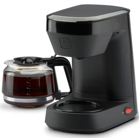 Toastmaster 5-Cup Drip Coffee Maker in Black