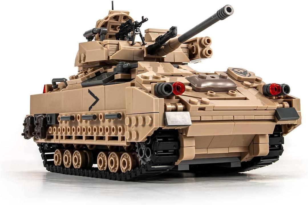 dOvOb Military M2 Bradley Tank Building Set (1350 PCS), Infantry Fighting Vehicle Army Construction Model Toy for Adult or Kid Gift