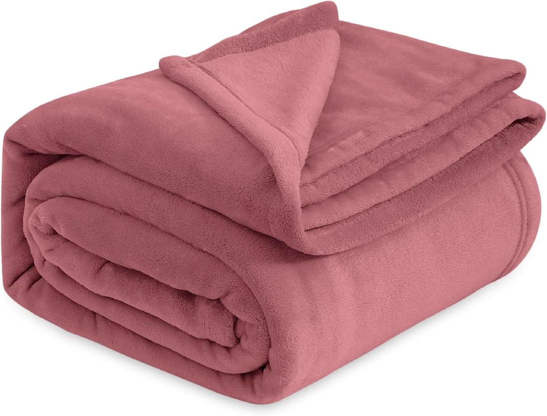 Bedsure GentleSoft Fleece Bed Blankets Queen Size Dusty Rose - Soft Lightweight Plush Fuzzy Cozy Luxury Blanket Microfiber, 90x90 inches