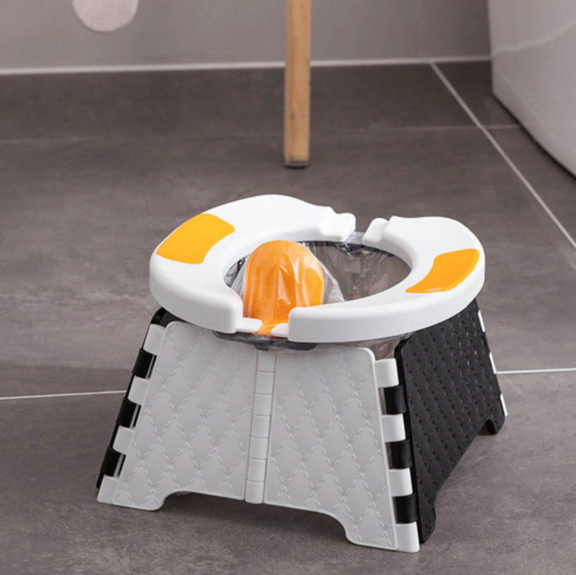 Toilet Seat Toddler, Foldable Potty Training Toilet Seat with Trash Bag, Portable Toilet for Home, Car, Outdoor Travel, Picnic, Beach (Orange)