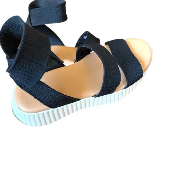 SM New York Sandals  Black Size 8.5