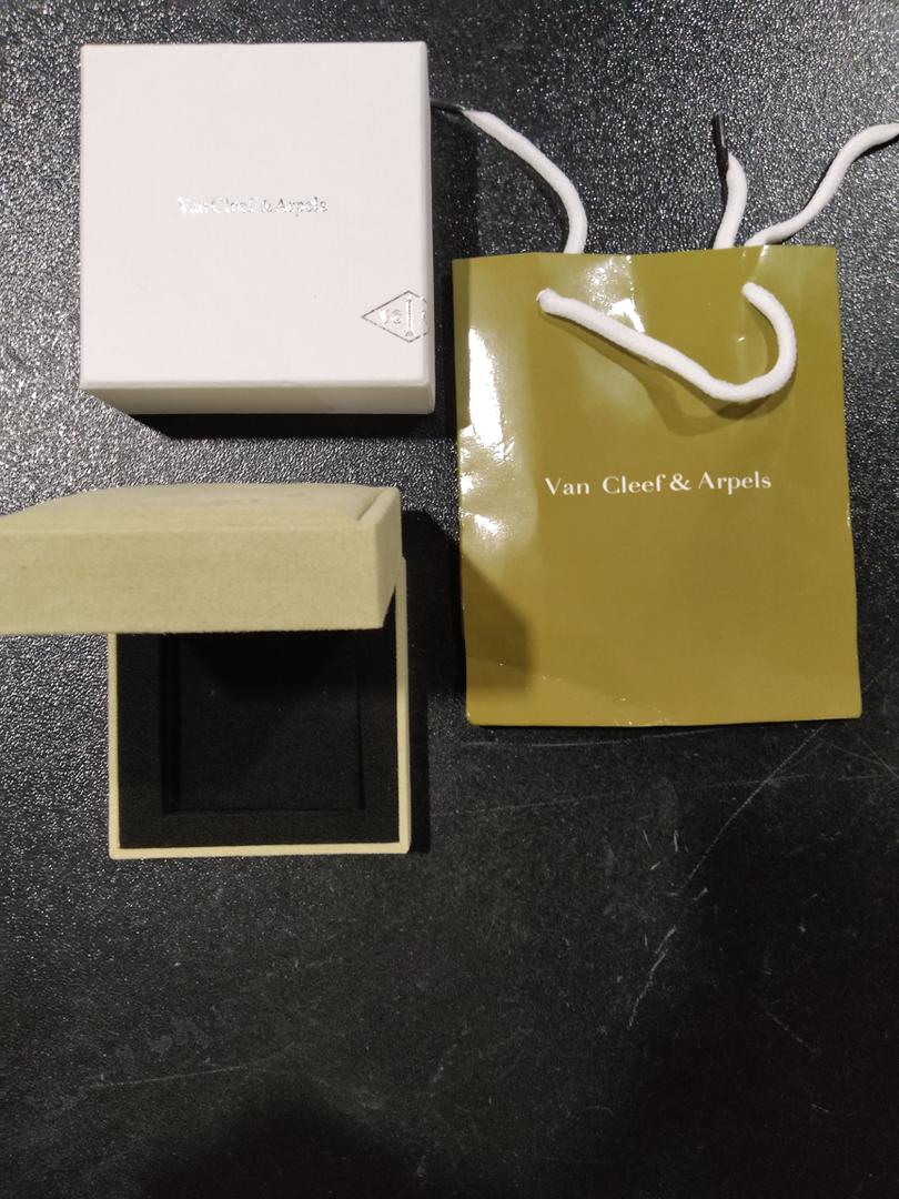 Van Cleef & Arpels jewelry box