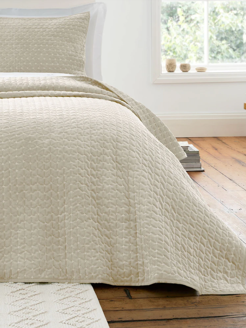Comforter Set Queen, Beige Soft Bedding, 1 Comforter (90" x 88") and 2 Pillow Sham, Cotton Shell and Polyester Lining for All Seasons