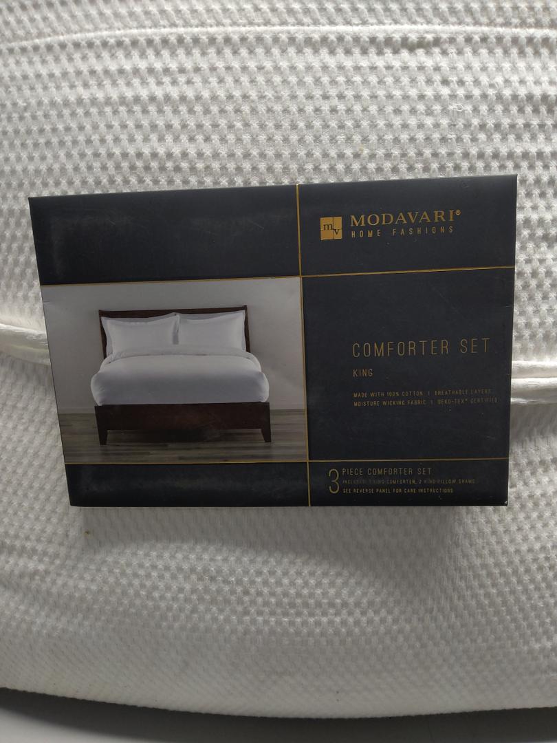 Modavari Home Fashions 3 Piece King Comforter Set, White